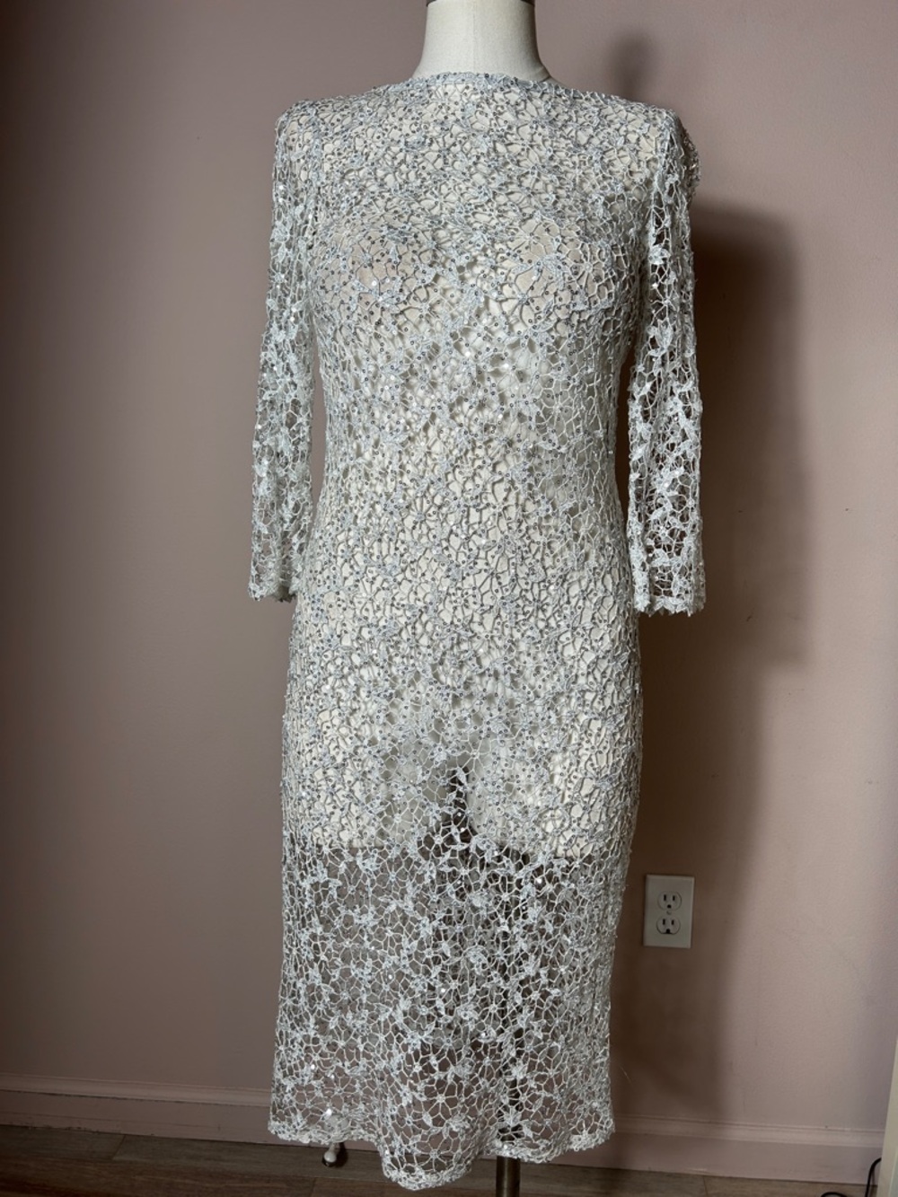 Kay Unger Ivory Crochet Lace Long Sleeve Midi Dress